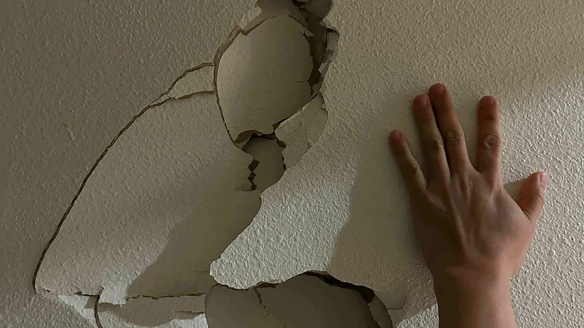 Wall Damage & Patches article illustration for fixing large hole in drywall