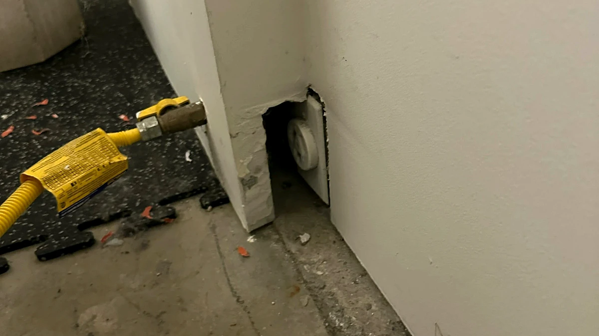 Orange County Homes article illustration for hollow door repair