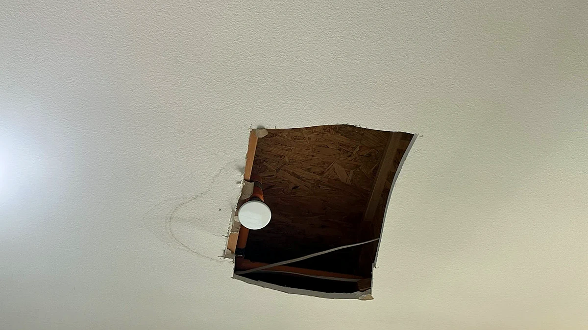 Ceiling Repair article illustration for patch popcorn ceiling